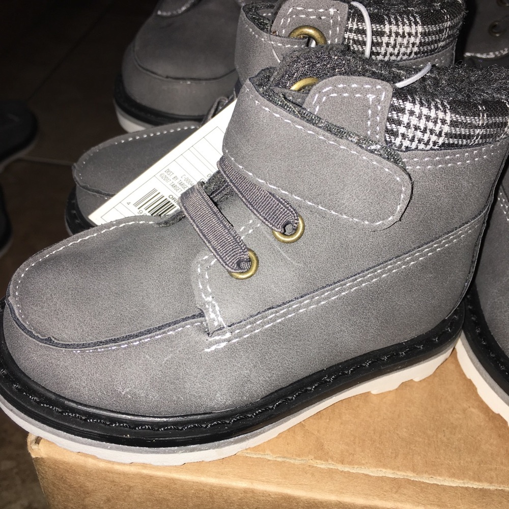 Kids boots